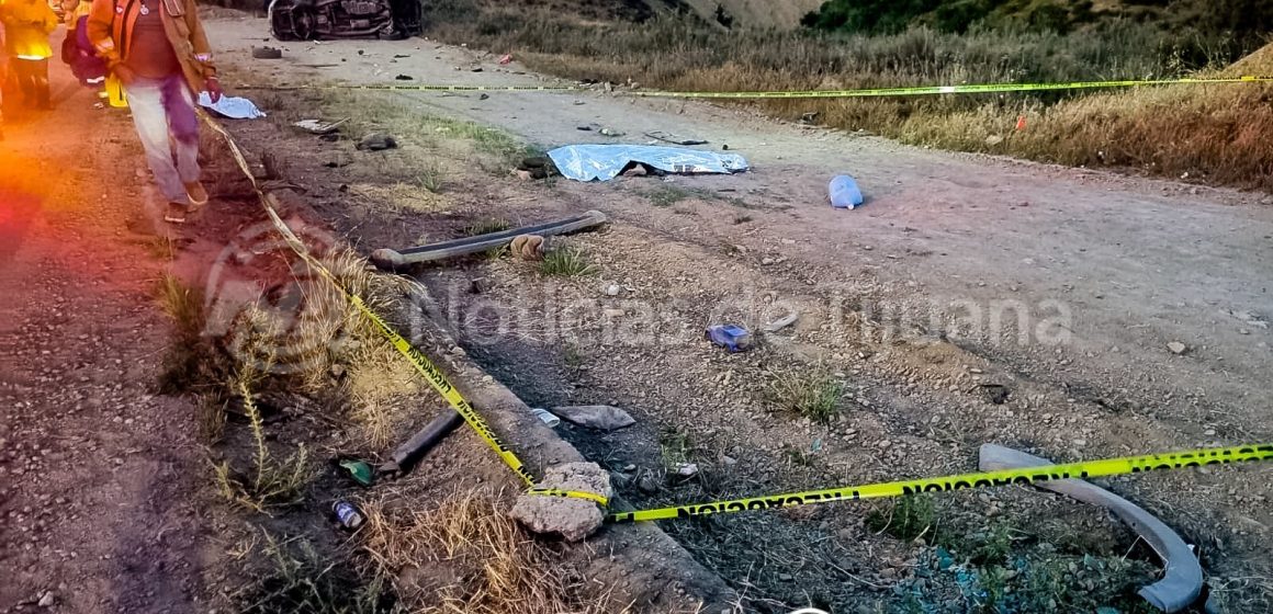 Tres jóvenes sin vida y un menor grave tras accidente en el “2000”