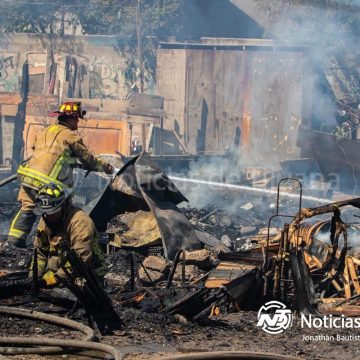 Incendio en Valle Verde deja a ocho familias sin hogar