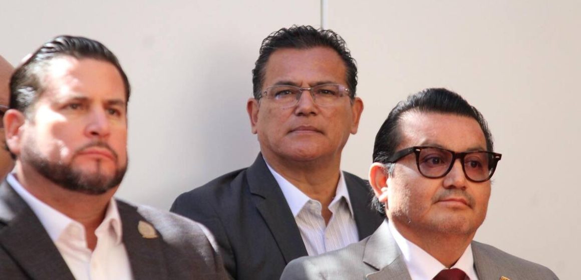 FKF Arturo Aguirre acompaña a Burgueño en aniversario del primer Ayuntamiento de Tijuana