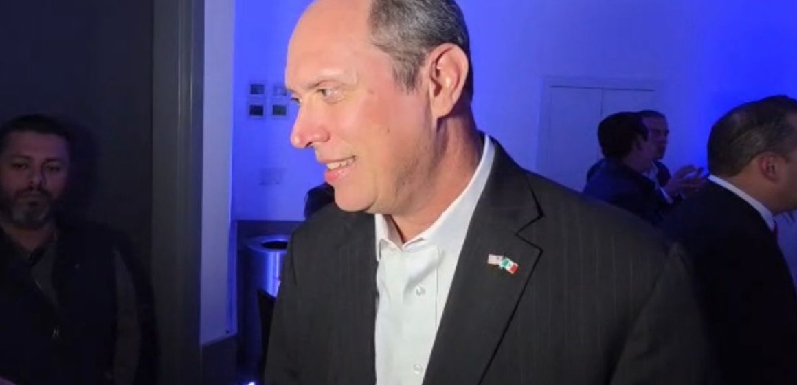 Destaca cónsul de EE.UU. relación bilateral y flujo fronterizo pese a alza en gasolina