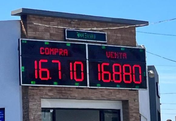 El peso resiste; Tijuana mira de reojo al conflicto en Medio Oriente