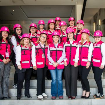 Mujeres ganan terreno en áreas técnicas del agua en Tijuana