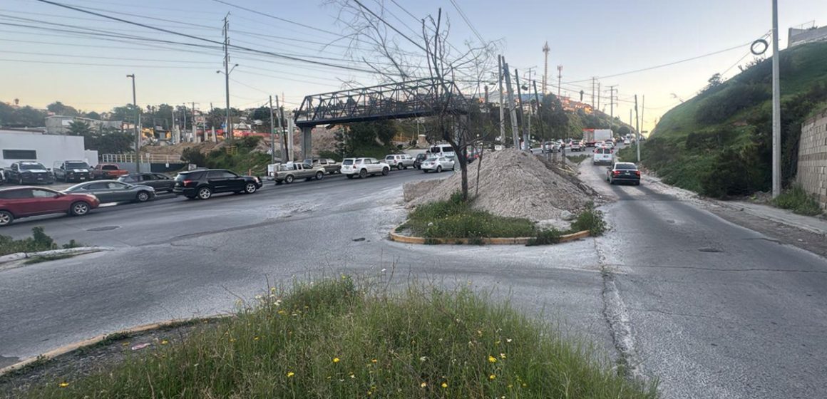 Cerrarán tramo del Libramiento Rosas Magallón por desmontaje de puente peatonal