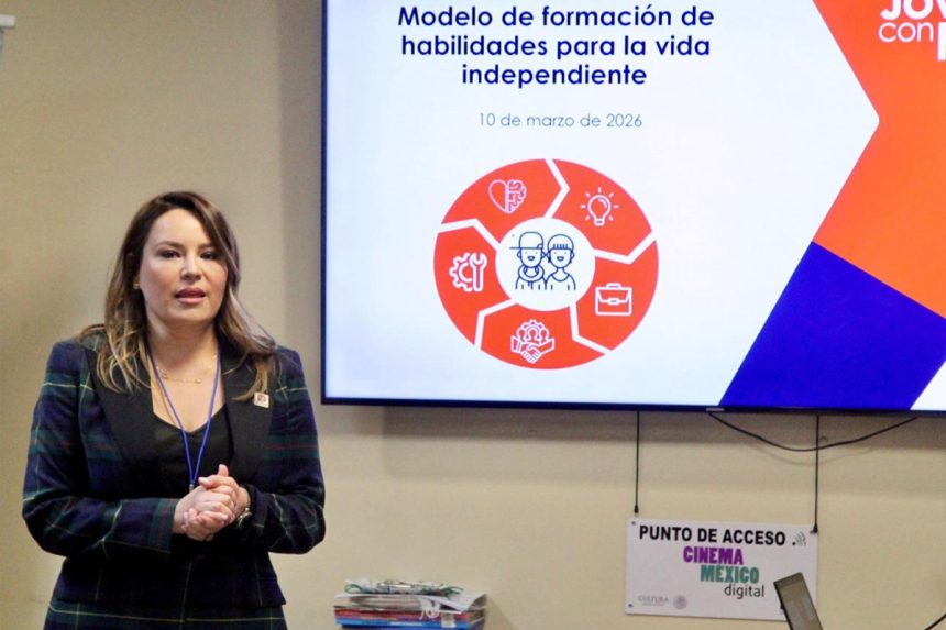 Capacitan a personal del DIF BC para apoyar a jóvenes en su camino hacia la vida independiente