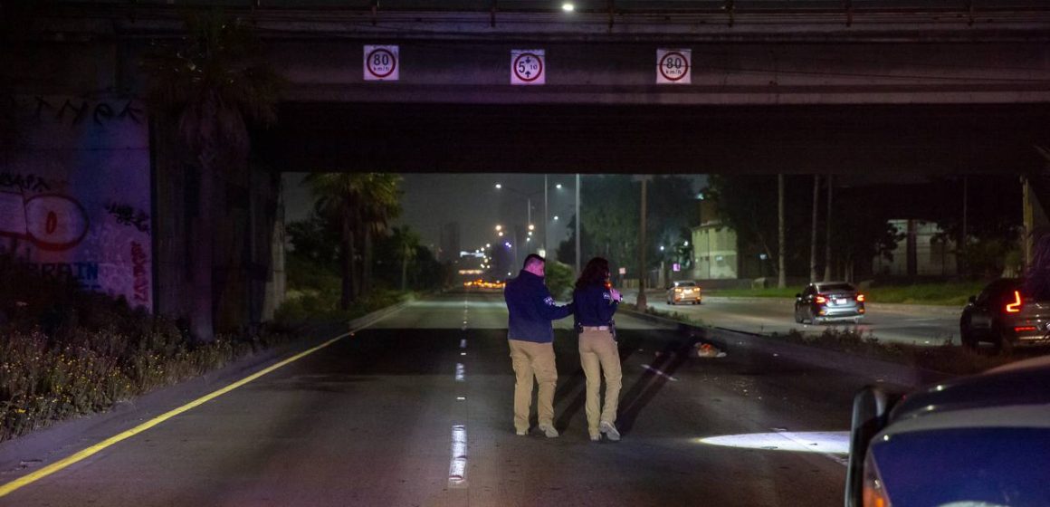 Persona en situación de calle muere atropellada en la Vía Rápida