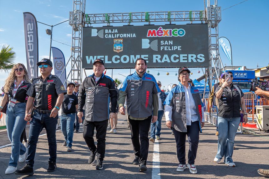 Participa Ismael Burgueño en arranque de la “SCORE San Felipe 250”