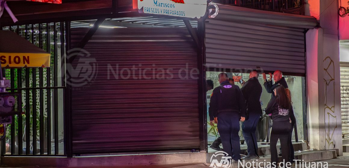 Ataque armado en “Mariscos Chochos” deja tres muertos y tres heridos