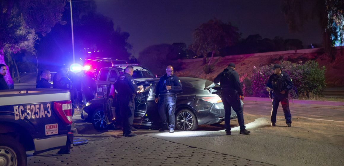 Persecución en Zona Centro termina con menor detenido