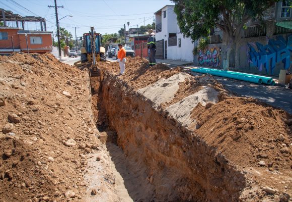 Reponen alcantarillado tras colapsos en la colonia Anexa Postal