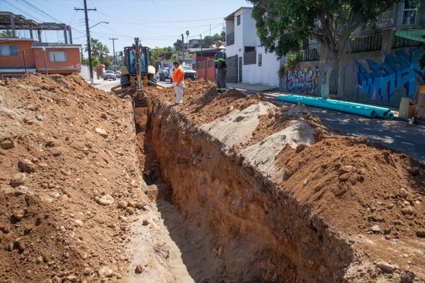 Reponen alcantarillado tras colapsos en la colonia Anexa Postal