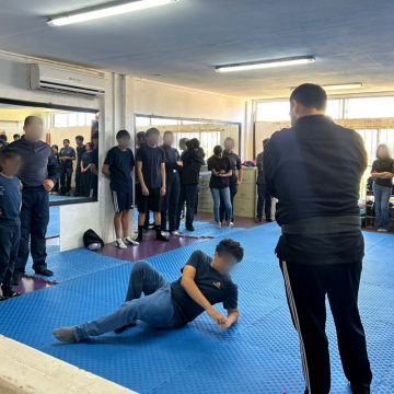 Policía Juvenil forma a jóvenes con disciplina y prevención