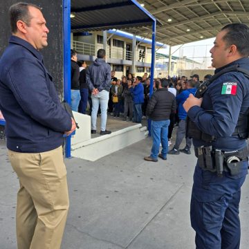 Atienden falsa amenaza en secundaria y refuerzan prevención con estudiantes