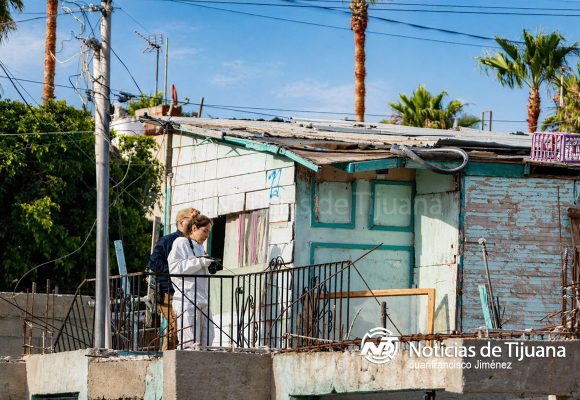 Localizan cuerpo carbonizado en cuarto utilizado como picadero