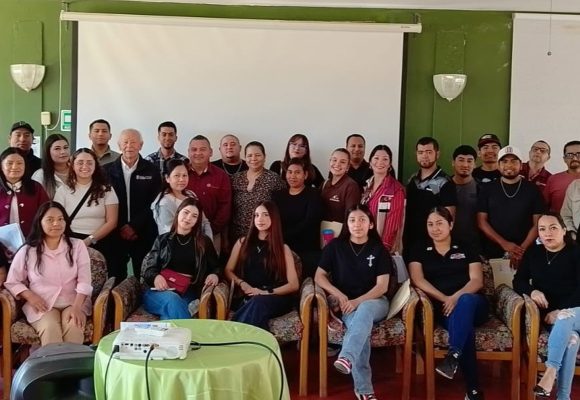 Capacita COEPRIS BC a restauranteros de San Quintín sobre manejo seguro de alimentos