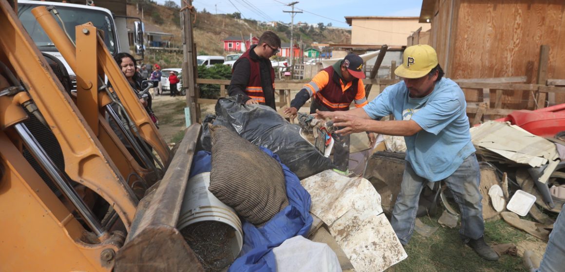 Refuerza Ayuntamiento limpieza urbana con retiro de basura en tres delegaciones