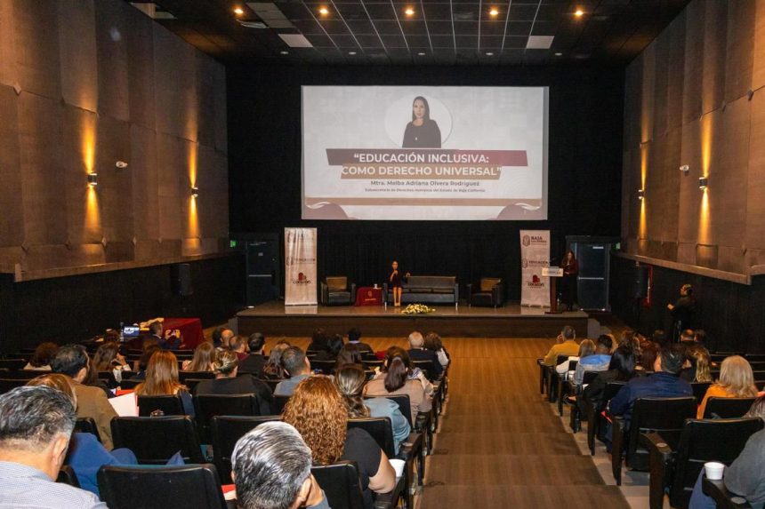 Capacitan a más de 140 docentes para fortalecer educación inclusiva en BC