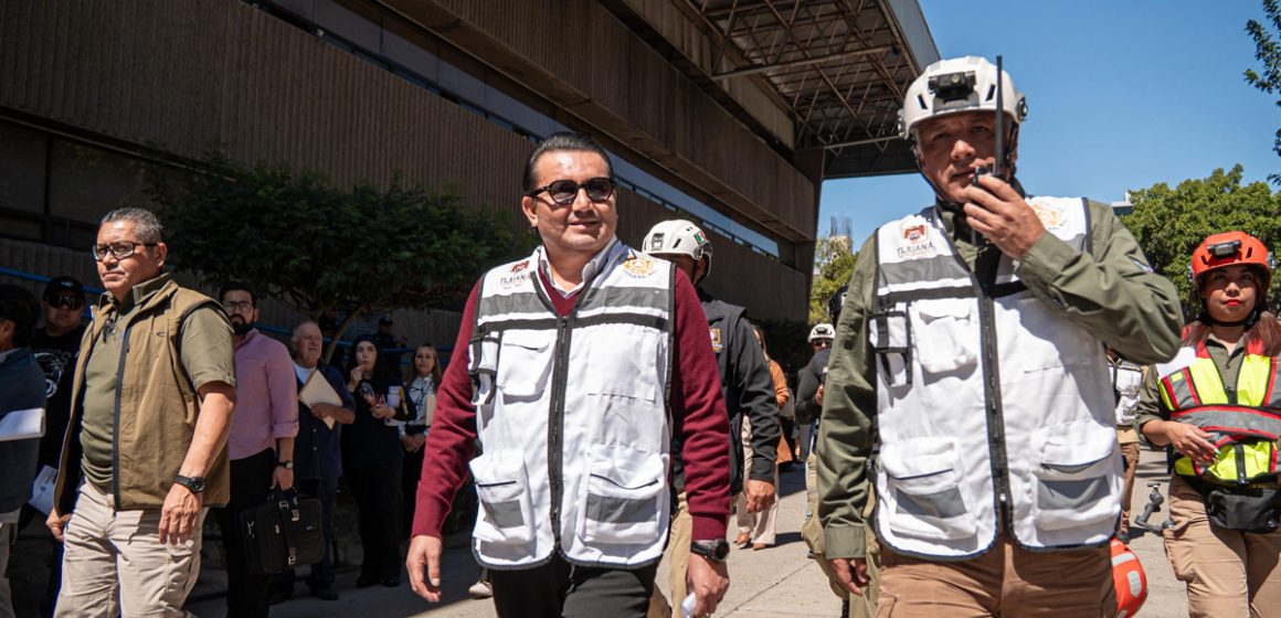 Participa Ayuntamiento en Macro Simulacro