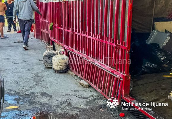 Conato de incendio en cuartería moviliza a bomberos en Otay