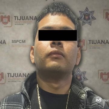 Detienen a tres por robo violento de vehículo