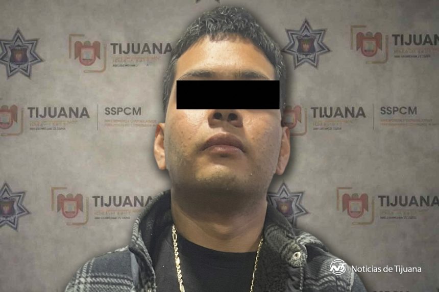 Detienen a tres por robo violento de vehículo