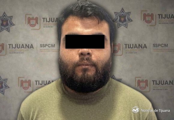 Detienen a hombre por violencia y allanamiento