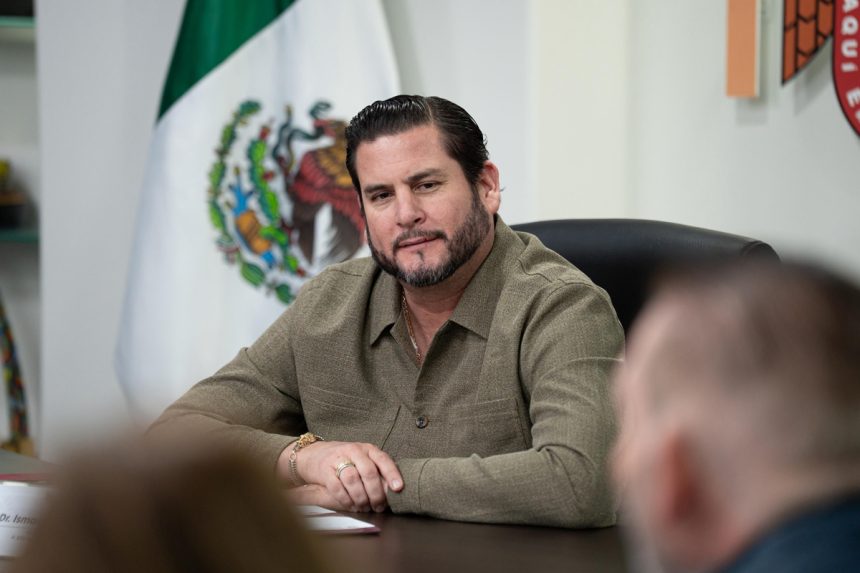 Sostiene Burgueño reunión con sector médico