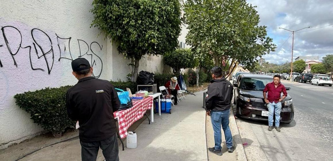 2 Ordenan comercio ambulante en Santa Fe