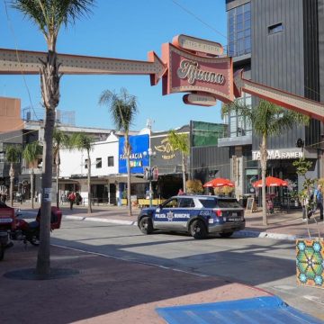 Policía Municipal refuerza recorridos preventivos en el Centro de Tijuana