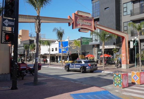 Policía Municipal refuerza recorridos preventivos en el Centro de Tijuana