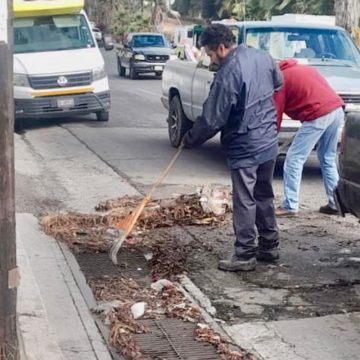 Limpian pluviales y vialidades para reducir riesgos en Tecate