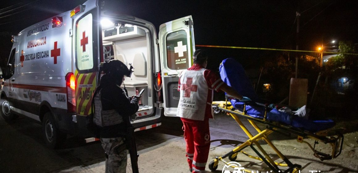 Le disparan en la cabeza dentro de su casa; lucha por sobrevivir en un hospital