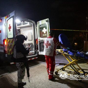 Le disparan en la cabeza dentro de su casa; lucha por sobrevivir en un hospital