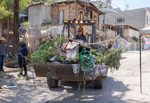 Retiran basura en tres delegaciones de Tijuana