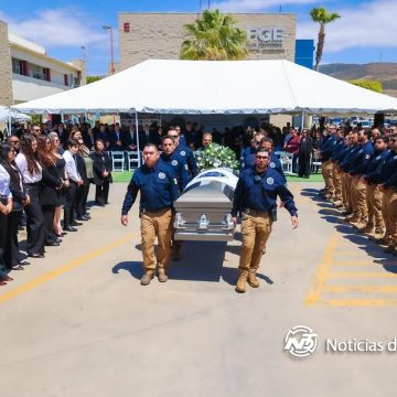Rinden honras fúnebres a agente del Ministerio Público Ángel Pantoja