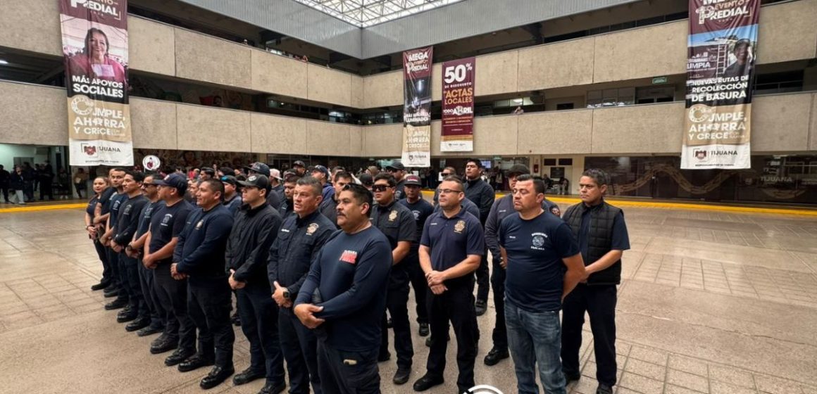Bomberos de Tijuana buscan aumento salarial; autoridades prometen respuesta en próximas semanas
