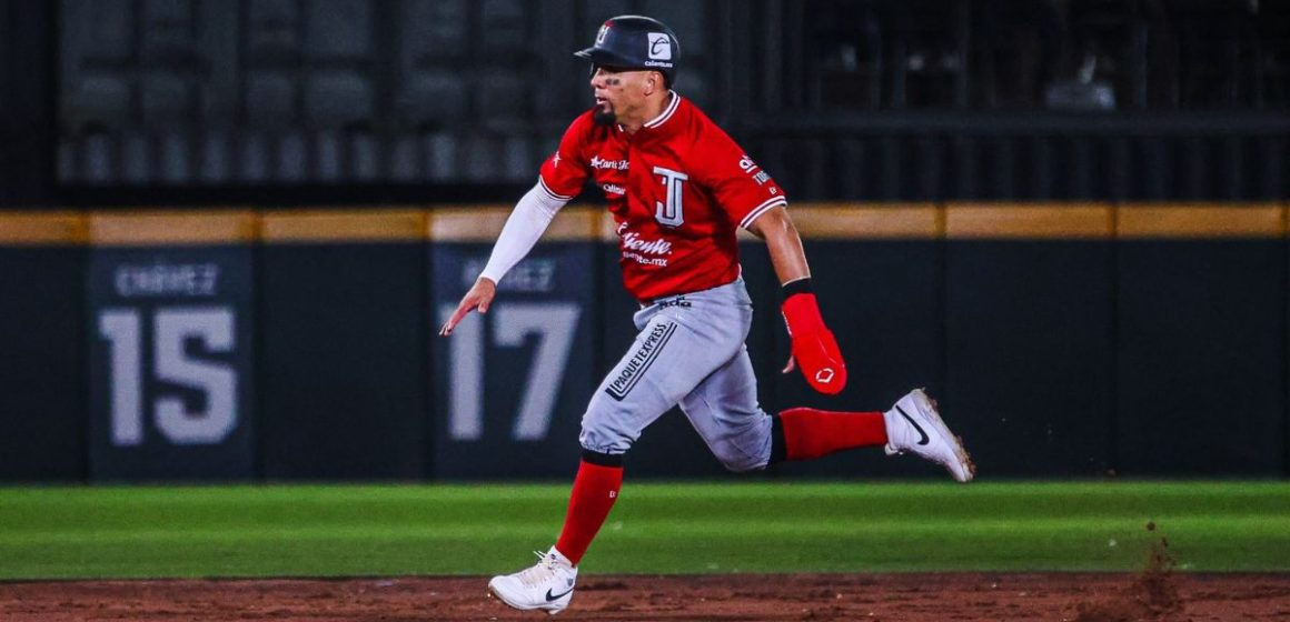 Toros abre la temporada con triunfo dramático ante Saraperos