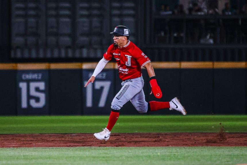 Toros abre la temporada con triunfo dramático ante Saraperos