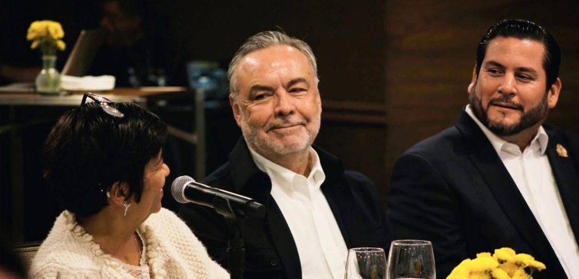 dgr Resalta Ramírez Cuéllar trabajo de Ismael Burgueño en plan nacional de vivienda