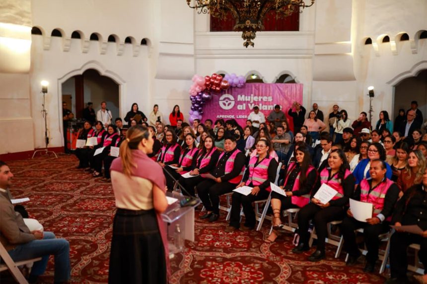 Consolida gobernadora programa “Mujeres al Volante” con nueva generación en Ensenada