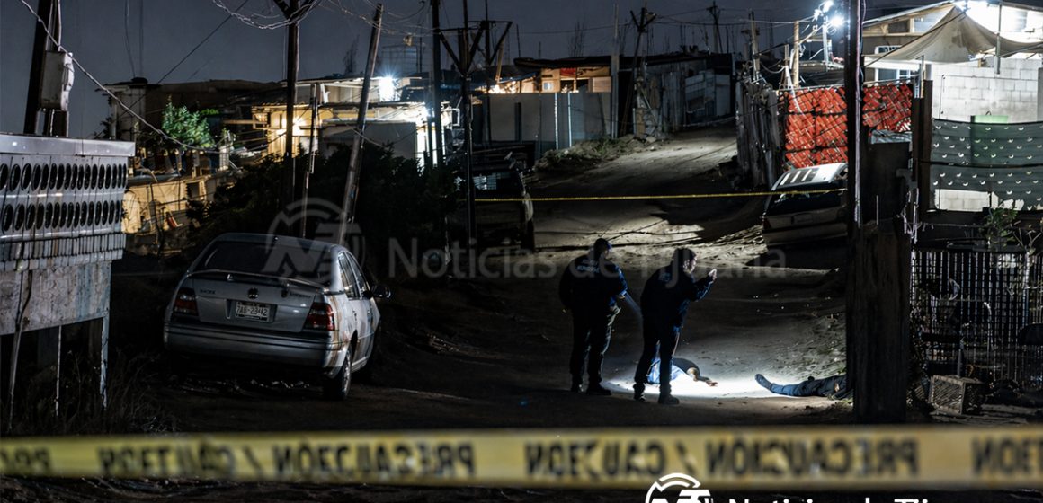 Ejecutan a dos hombres en callejón de la colonia Oaxaca