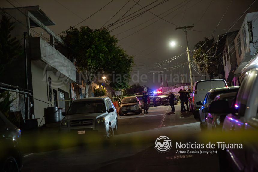 Ejecutan a hombre dentro de vivienda
