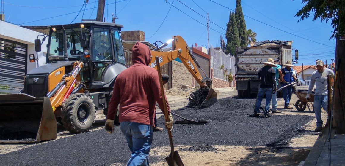 Avanza programa de bacheo con rehabilitación vial en la colonia San Fernando