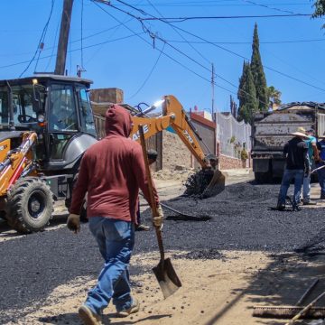 Avanza programa de bacheo con rehabilitación vial en la colonia San Fernando