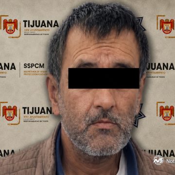 Detienen a hombre acusado de agredir a su esposa e hija