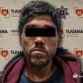 Arrestan a hombre buscado por homicidio tras cometer falta administrativa