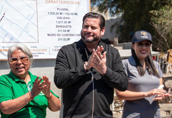 Inauguran drenaje pluvial y reconstrucción vial en Valle Verde