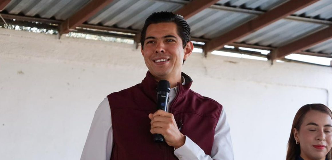 Encabeza Román Cota Lunes Cívico en primaria de Tecate