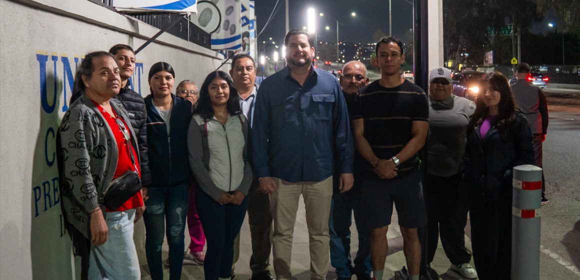 Recorre Ismael Burgueño Sendero Seguro en Parque Morelos