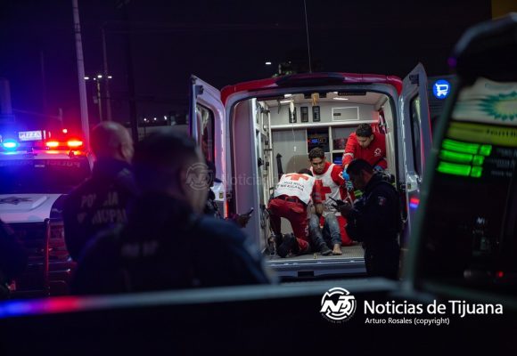 Ejecutan a mujer y dejan a dos hombres heridos en Pinos Agüero