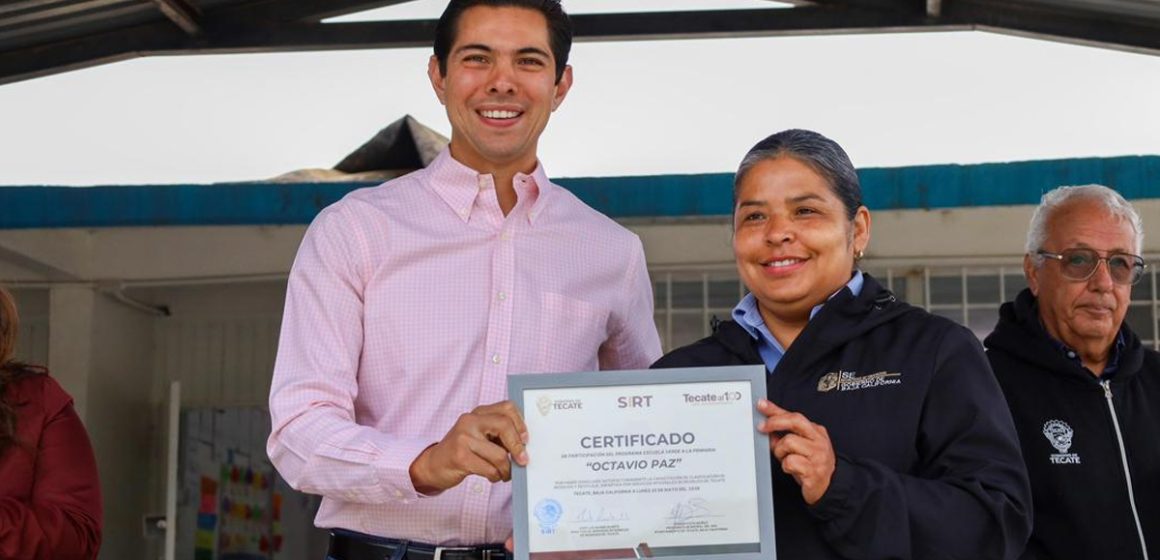 Gobierno de Tecate lleva Lunes Cívico a primaria Octavio Paz
